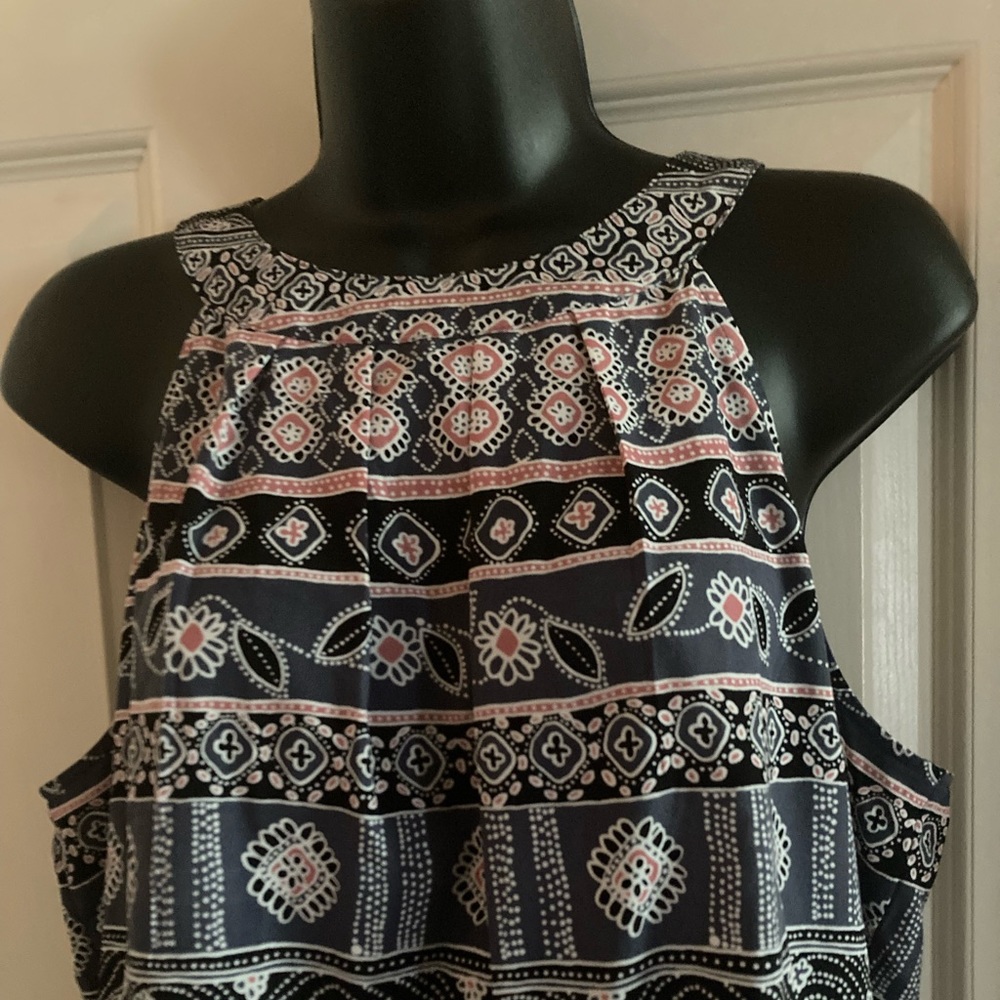 Sleeveless blouse